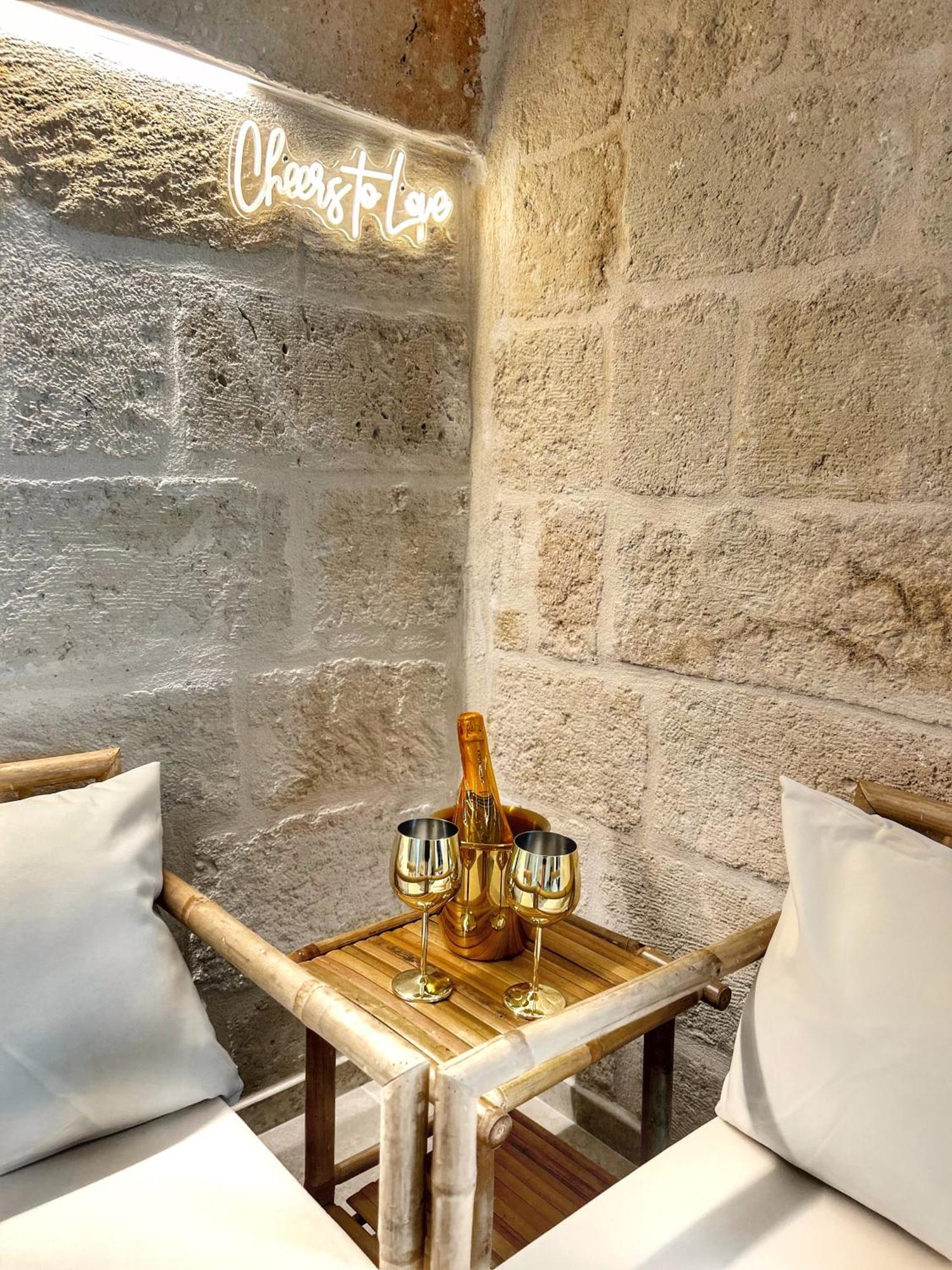 Ginpe Luxury Suite Monopoli Zewnętrze zdjęcie